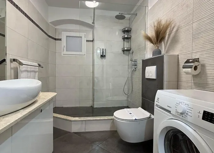 Gasthuis Palace Luxury 4*