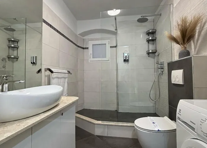 Gasthuis Palace Luxury 4*