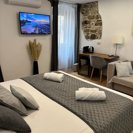 Palace Luxury Guest house 4*